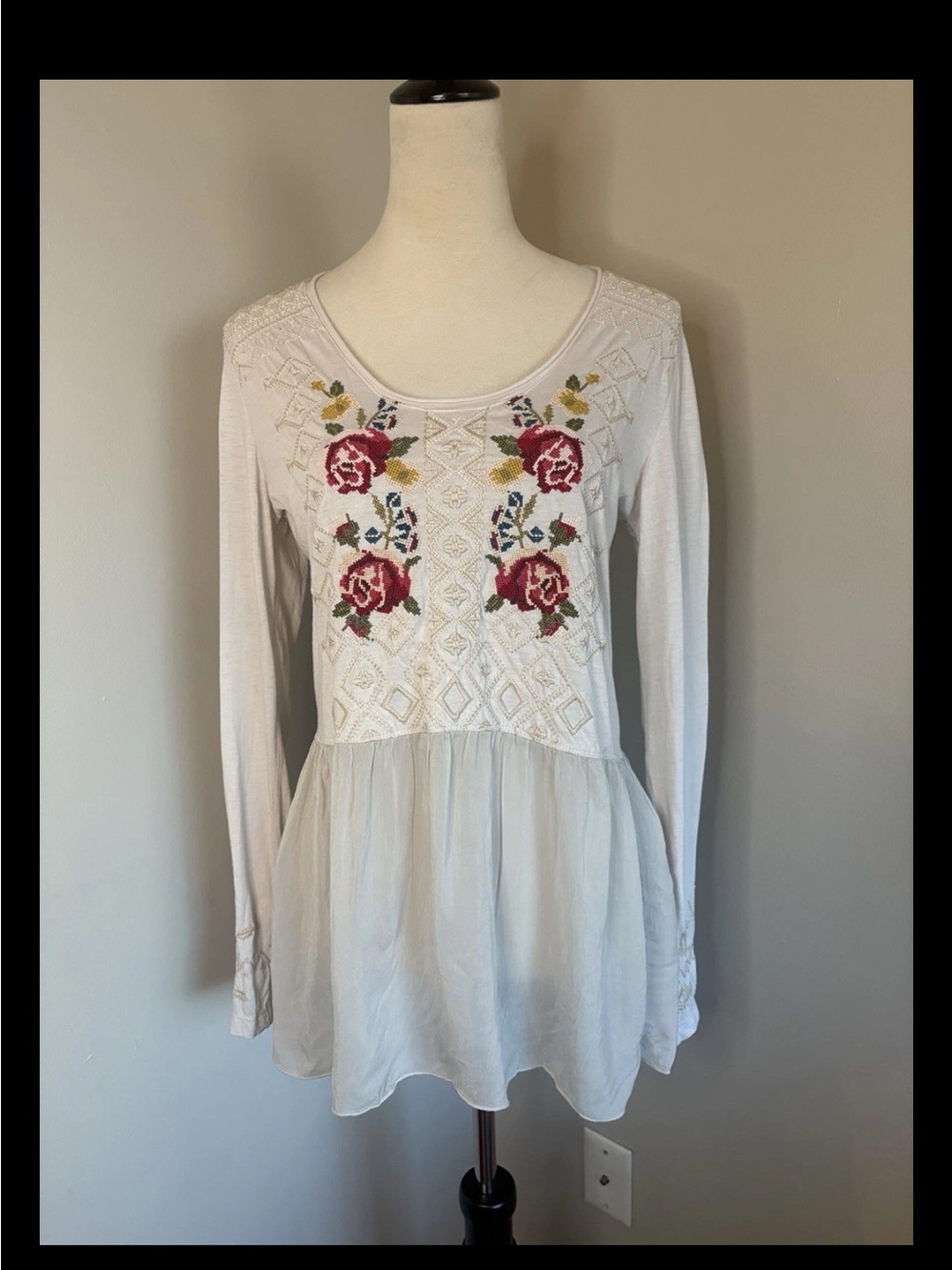 Johnny Was Ivory Long-Sleeve Floral Embroidered Peplum Tunic Blouse Medium